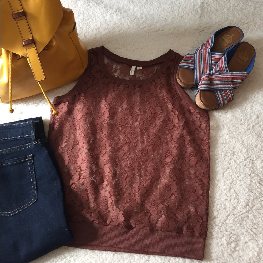 Perfect lace festival top!
